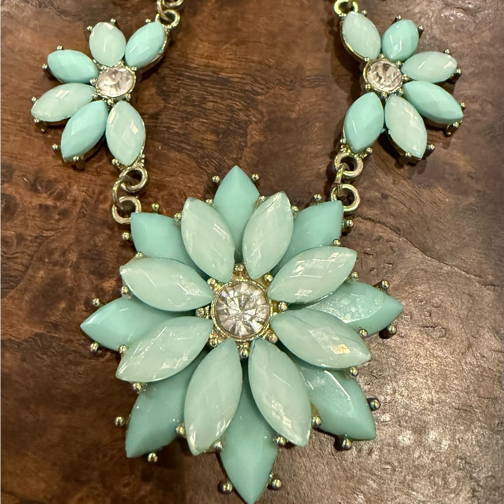 Vintage Mint Green Floral Necklace
